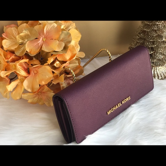 đˇMICHAEL KORS Plum Saffiano Sandrine Satchel Set - Picture 6 of 8